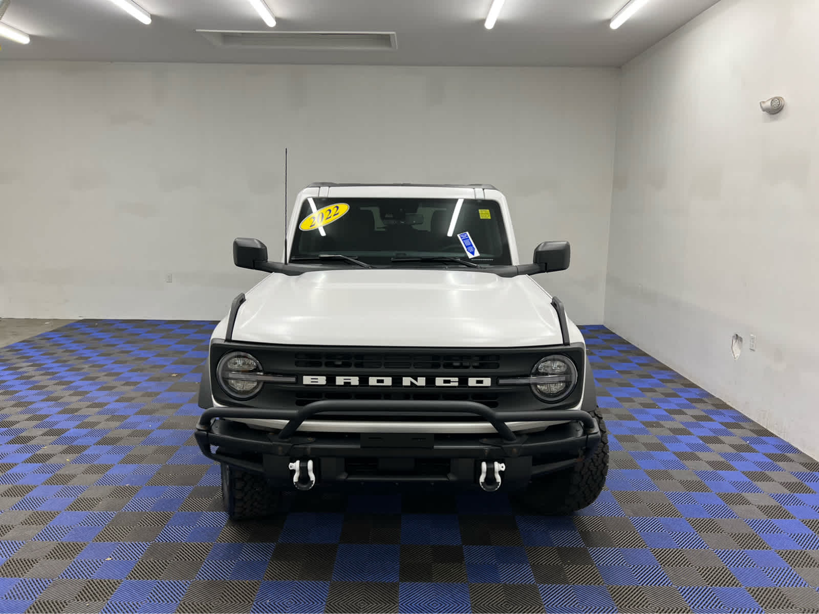 2023 Ford Bronco Black Diamond photo 2