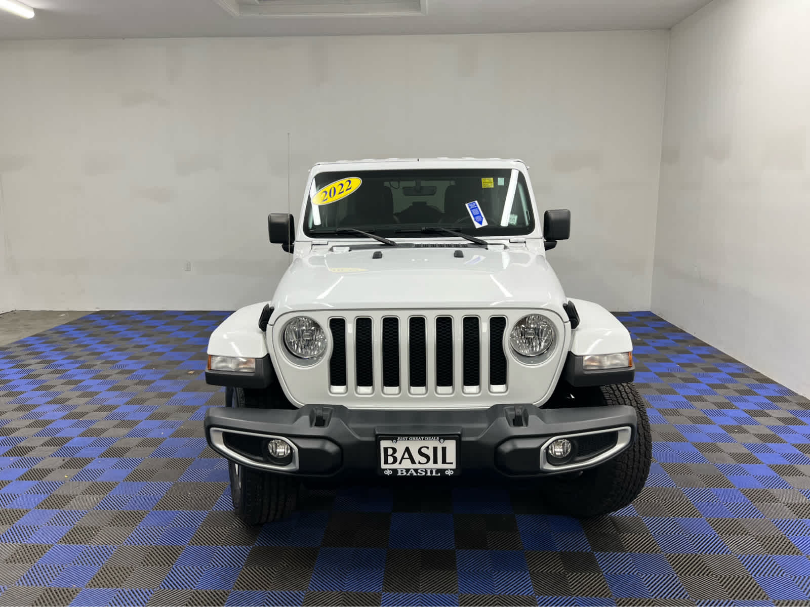 2022 Jeep Wrangler Unlimited Sahara photo 2