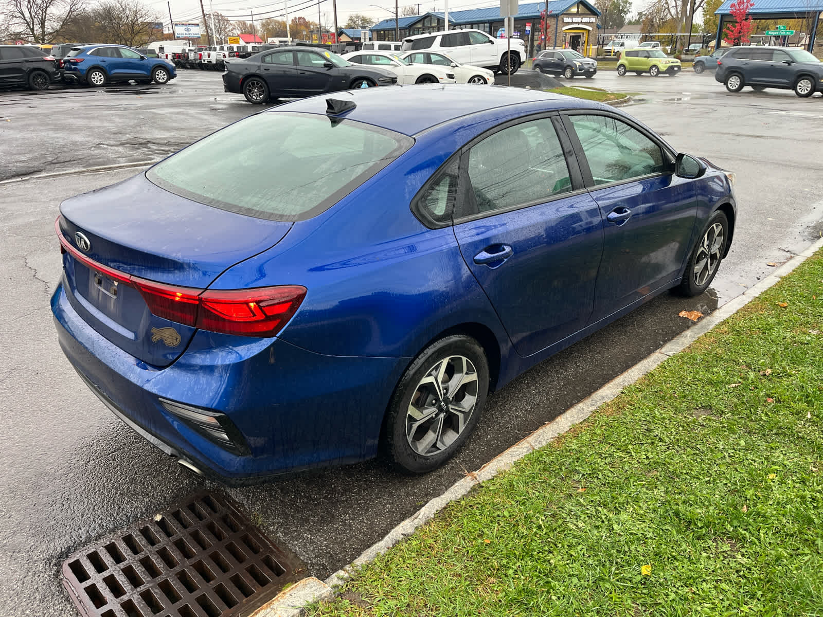 2019 Kia Forte LXS photo 2