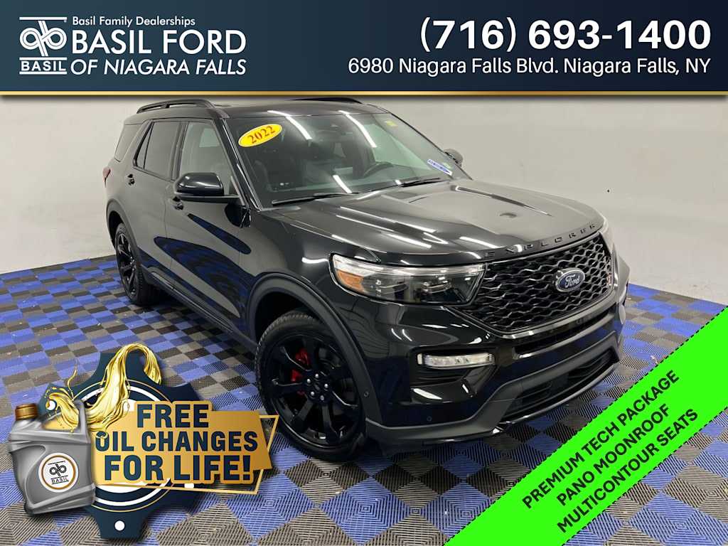 2022 Ford Explorer ST's photo