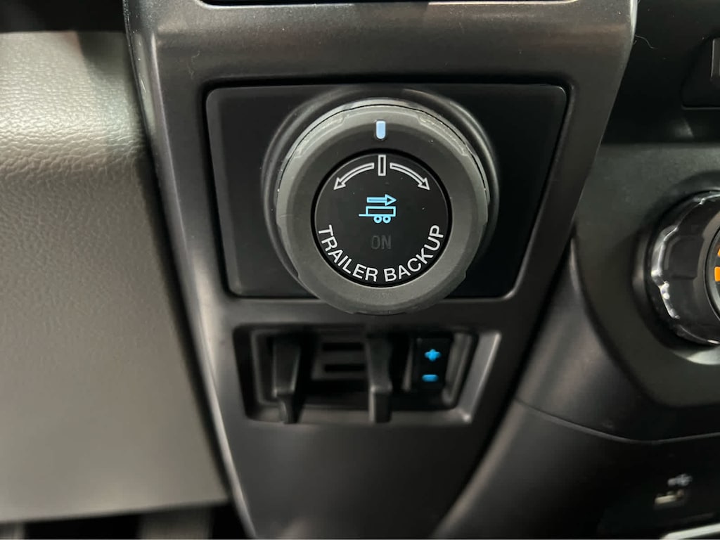 2016 Ford F-150 XLT photo 3