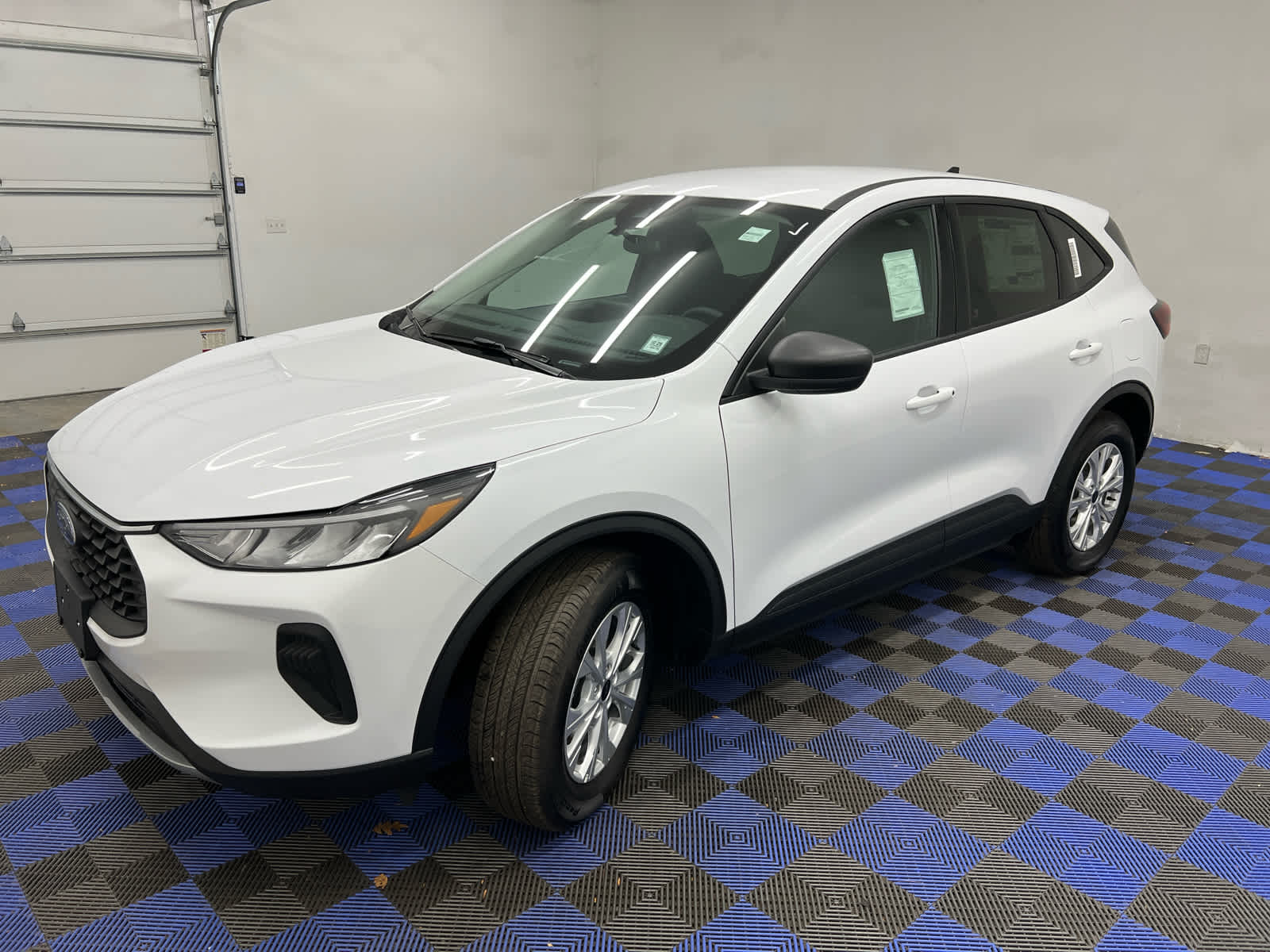 2025 Ford Escape Active photo 3