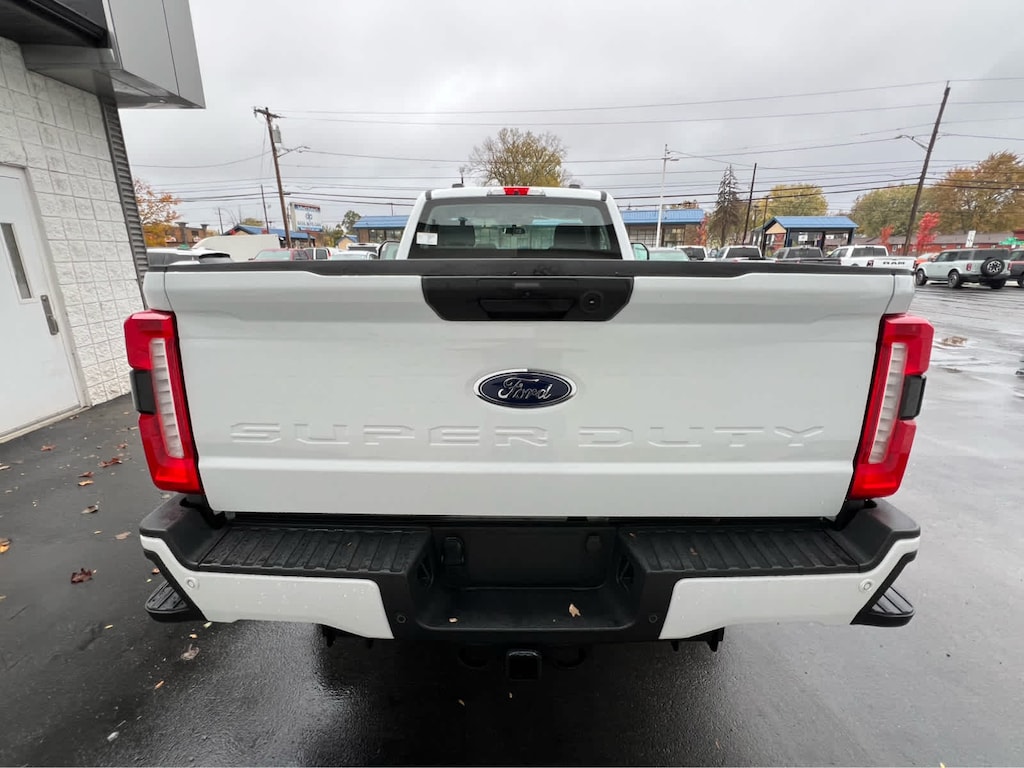 New 2025 Ford Super Duty F-350 SRW XL 4WD Reg Cab 8 Box 4WD Reg Cab 8 Box