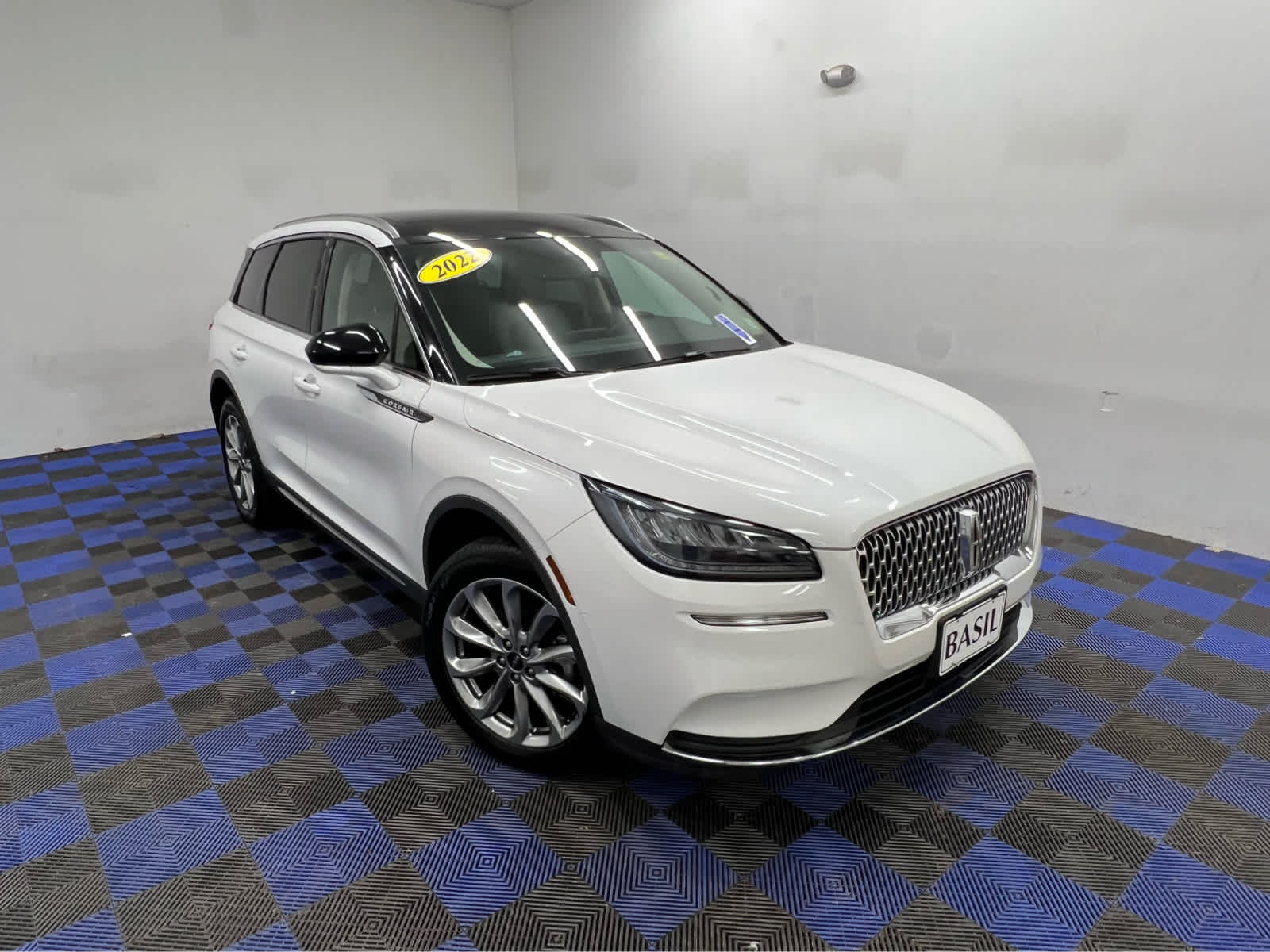 2022 Lincoln Corsair Base