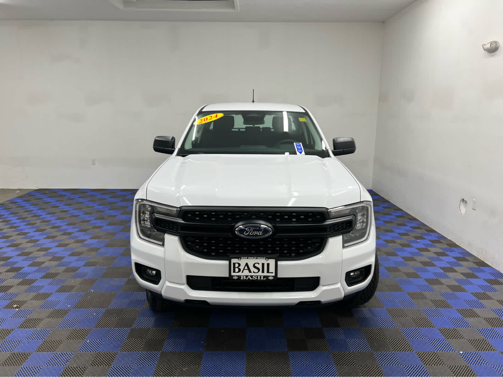 2024 Ford Ranger XL photo 2