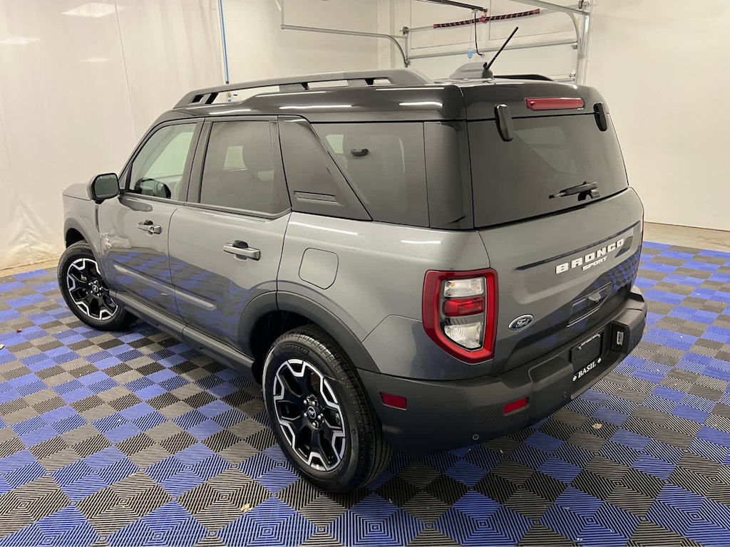 New 2025 Ford Bronco Sport Outer Banks 4x4