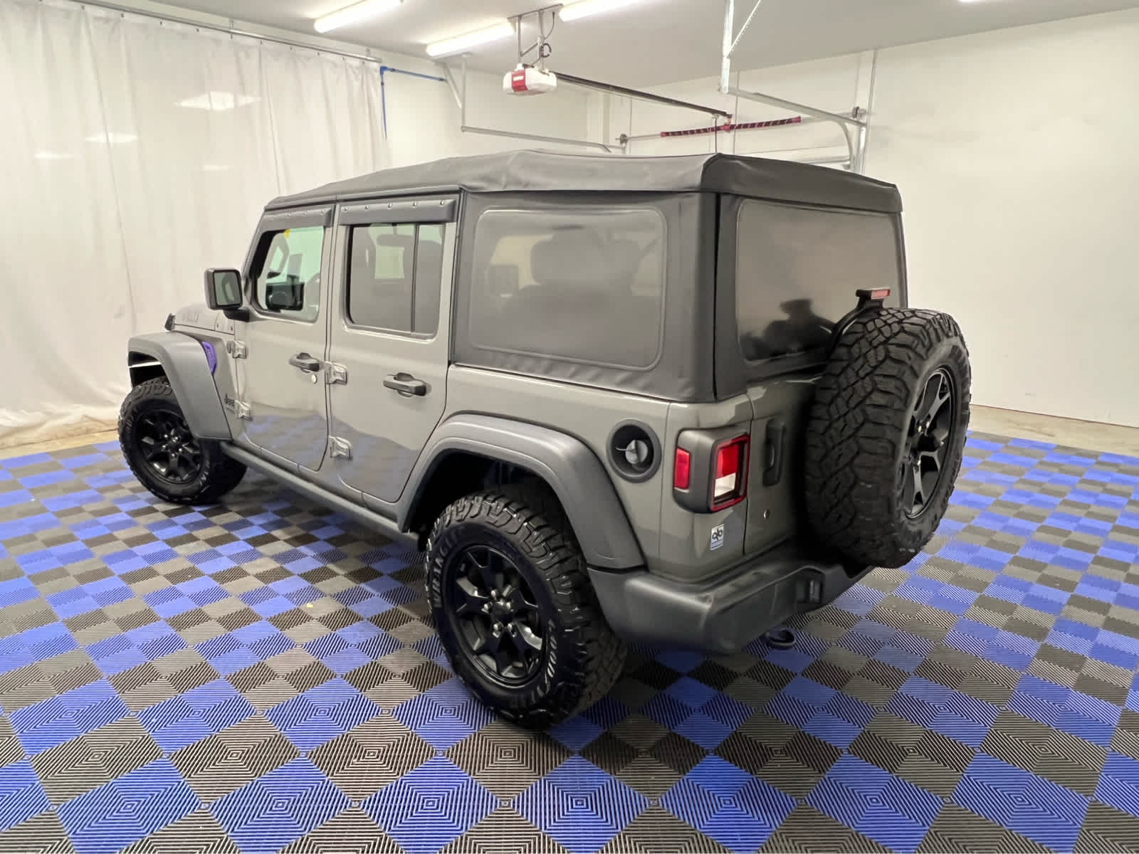 2020 Jeep Wrangler Unlimited Willys photo 4