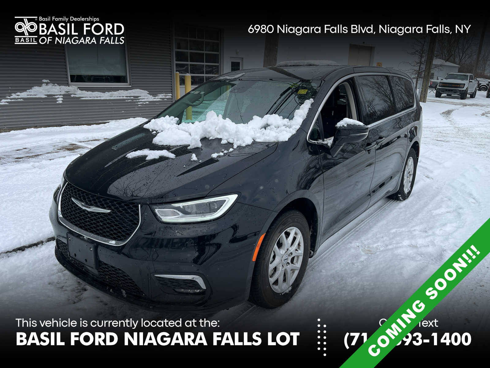 2024 Chrysler Pacifica Touring L's photo