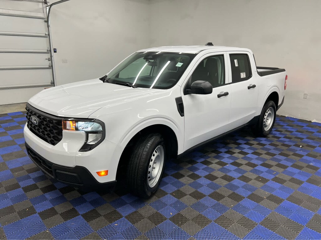 New 2025 Ford Maverick XL FWD Supercrew FWD SuperCrew