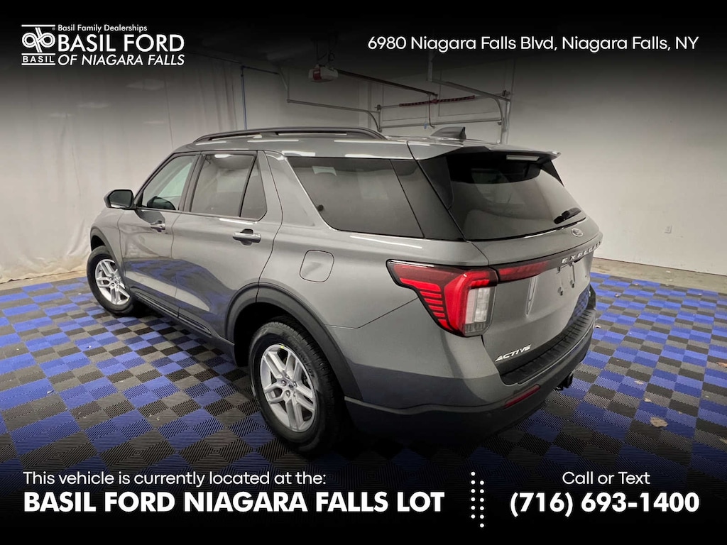 2026 Ford Explorer photo 2