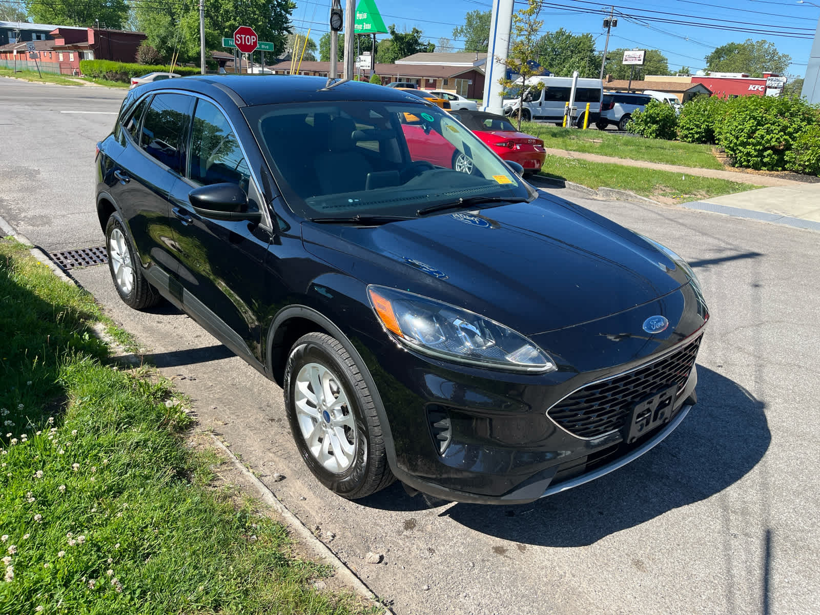 Used 2020 Ford Escape SE with VIN 1FMCU9G65LUA96894 for sale in Niagara Falls, NY