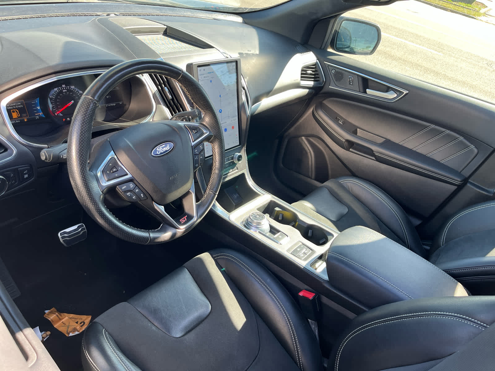 2021 Ford Edge ST photo 4