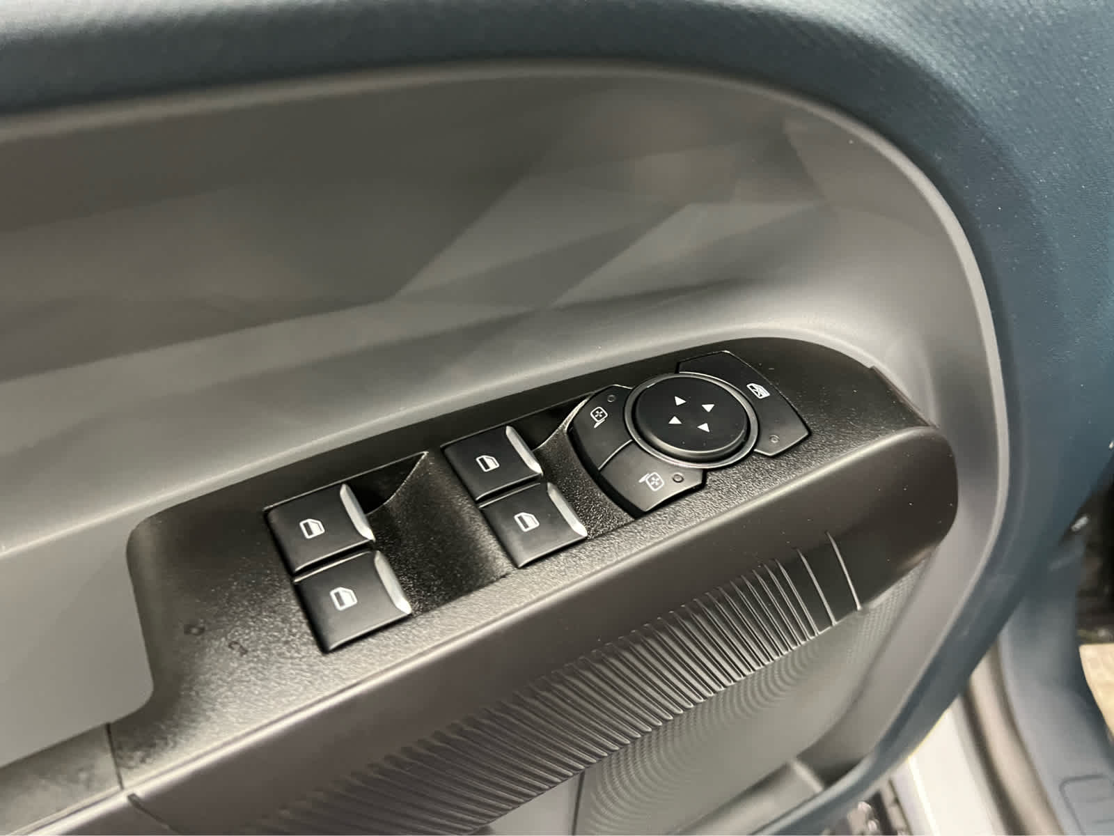 2025 Ford Maverick XLT - Photo 12