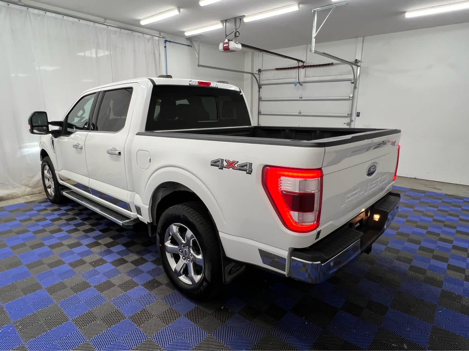 2023 Ford F-150 Lariat - Photo 14