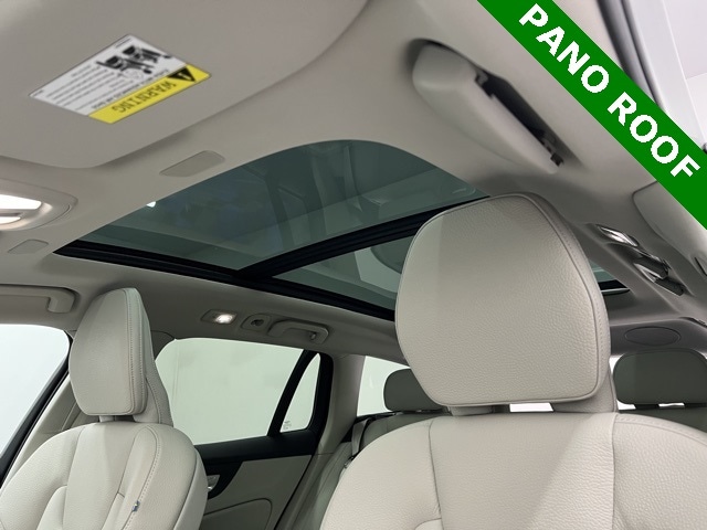 Used 2023 Volvo V60 Cross Country Plus with VIN YV4L12WZ2P2106392 for sale in Niagara Falls, NY