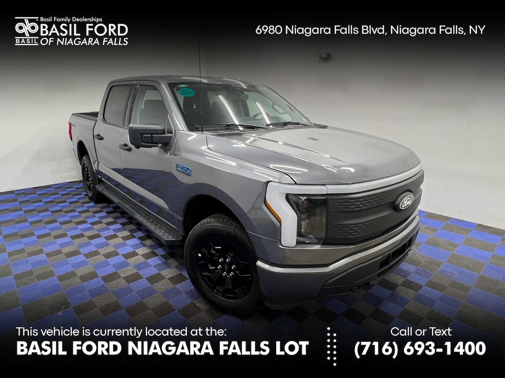 New 2025 Ford F-150 Lightning XLT 4WD Supercrew 5.5 Box 4WD SuperCrew 5.5 Box