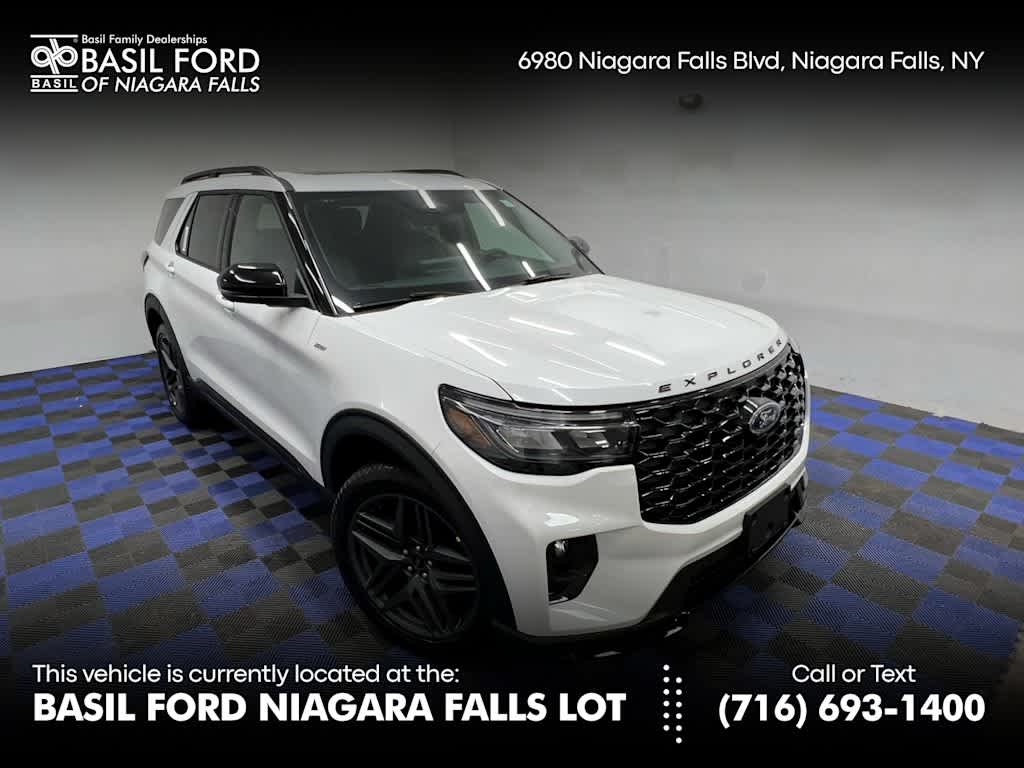 2026 Ford Explorer ST-LINE's photo