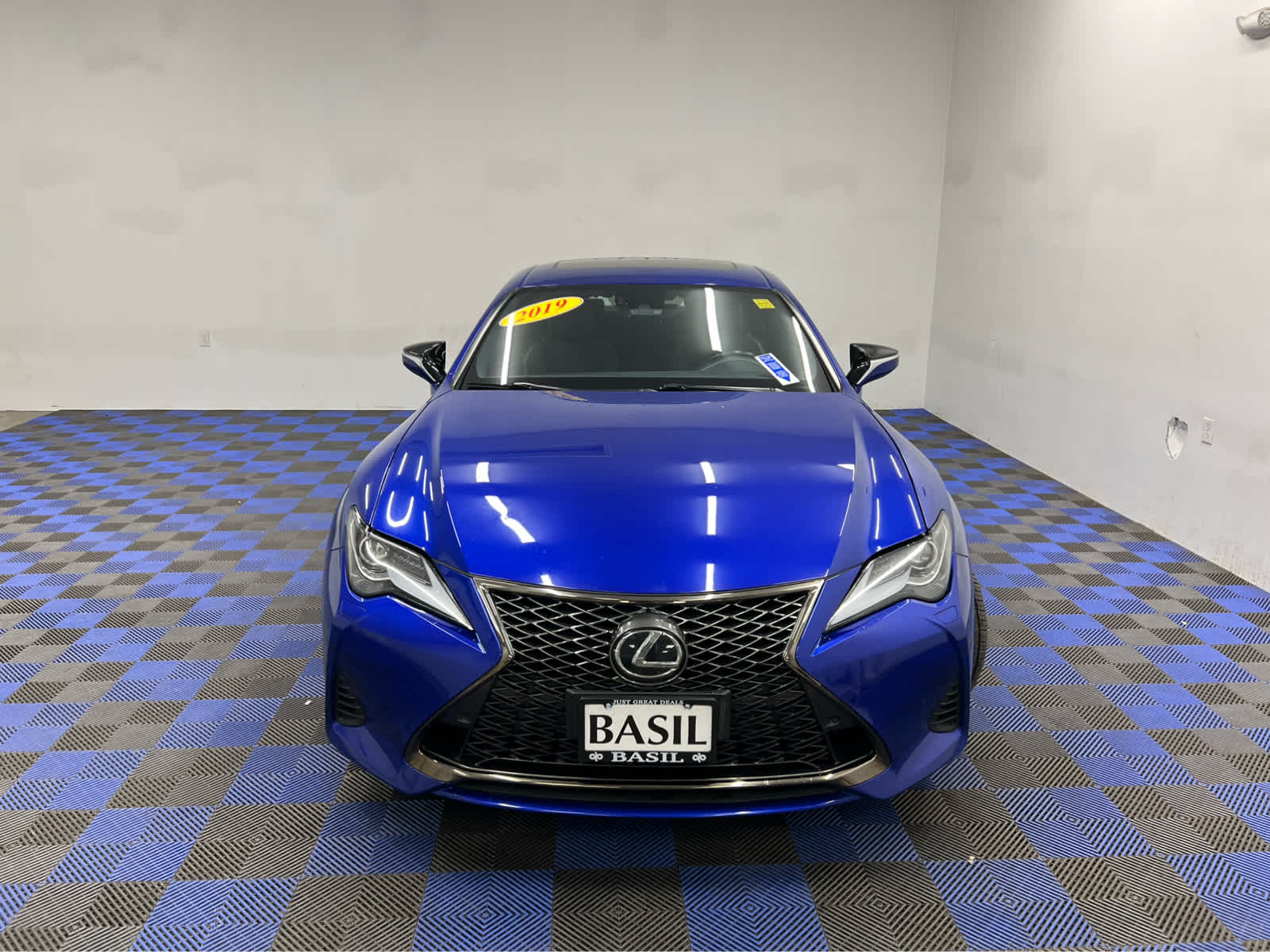 2019 Lexus RC 300 F SPORT photo 2
