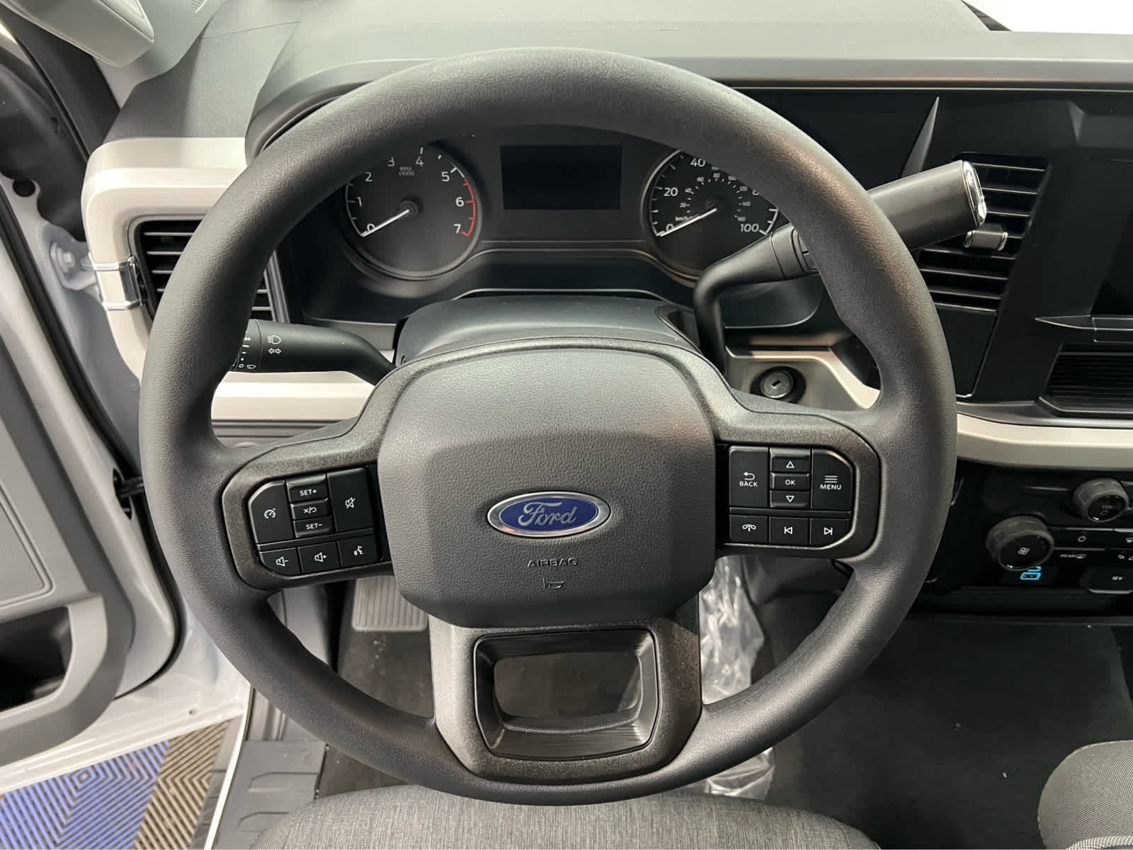 2026 Ford F-250 Super Duty XL - Photo 14
