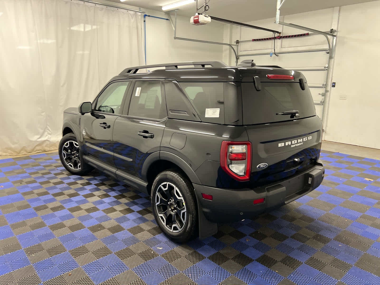 2025 Ford Bronco Sport Outer Banks photo 4