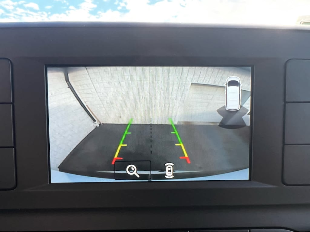 New 2025 Ford Transit T-250 148 Med Rf 9070 GVWR RWD