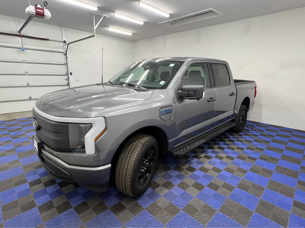 New 2025 Ford F-150 Lightning XLT 4WD Supercrew 5.5 Box 4WD SuperCrew 5.5 Box