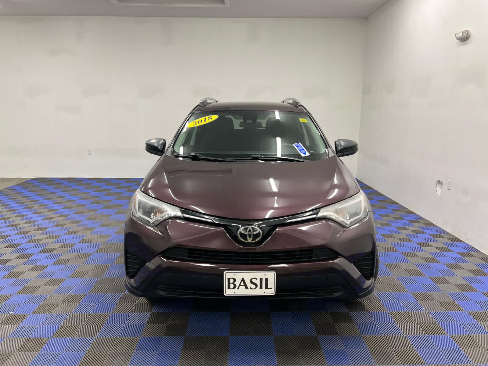 Used 2018 Toyota RAV4 LE with VIN 2T3BFREVXJW817652 for sale in Niagara Falls, NY