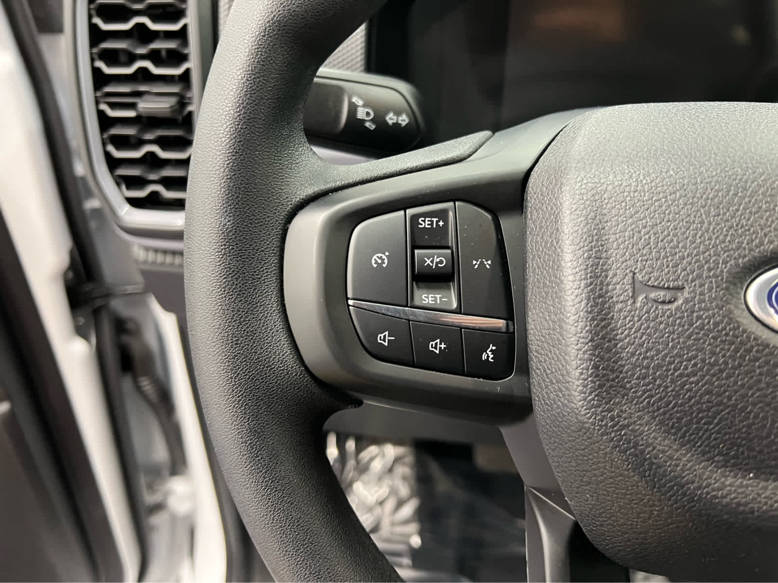 2024 Ford Ranger XL photo 3