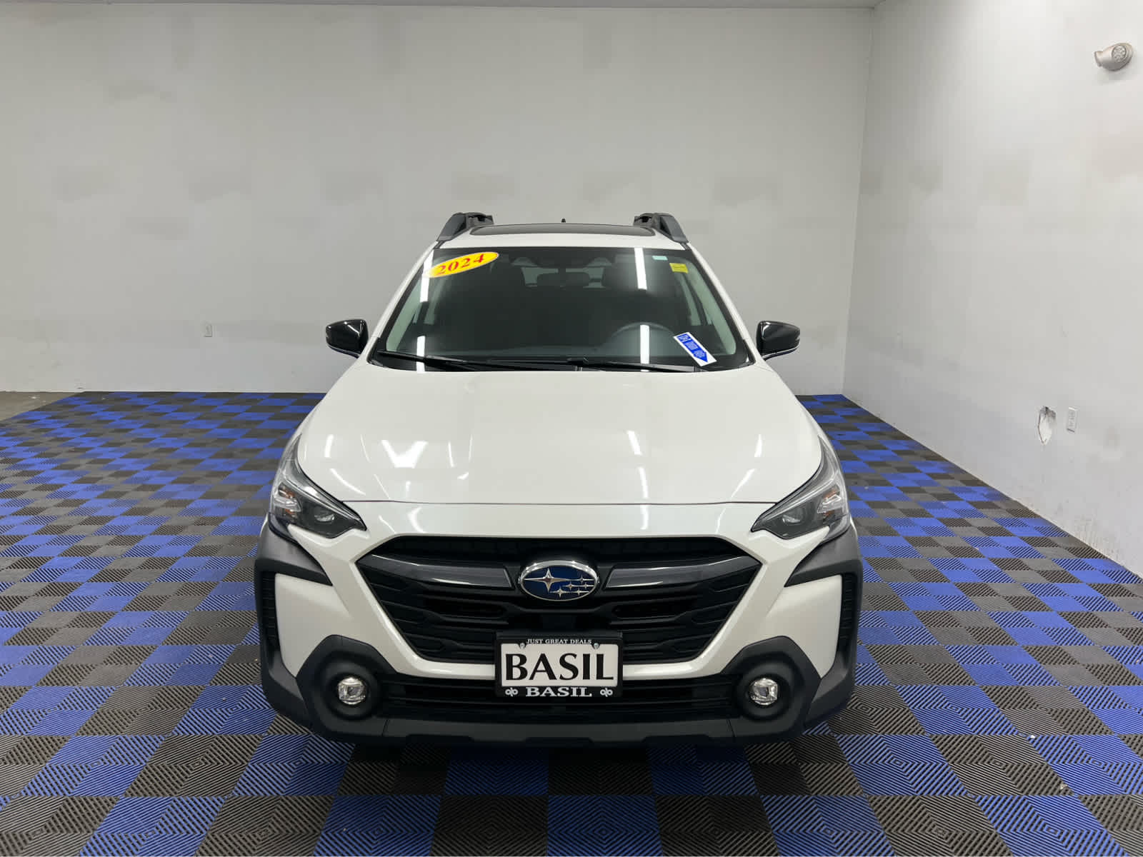 2024 Subaru Outback Premium photo 2