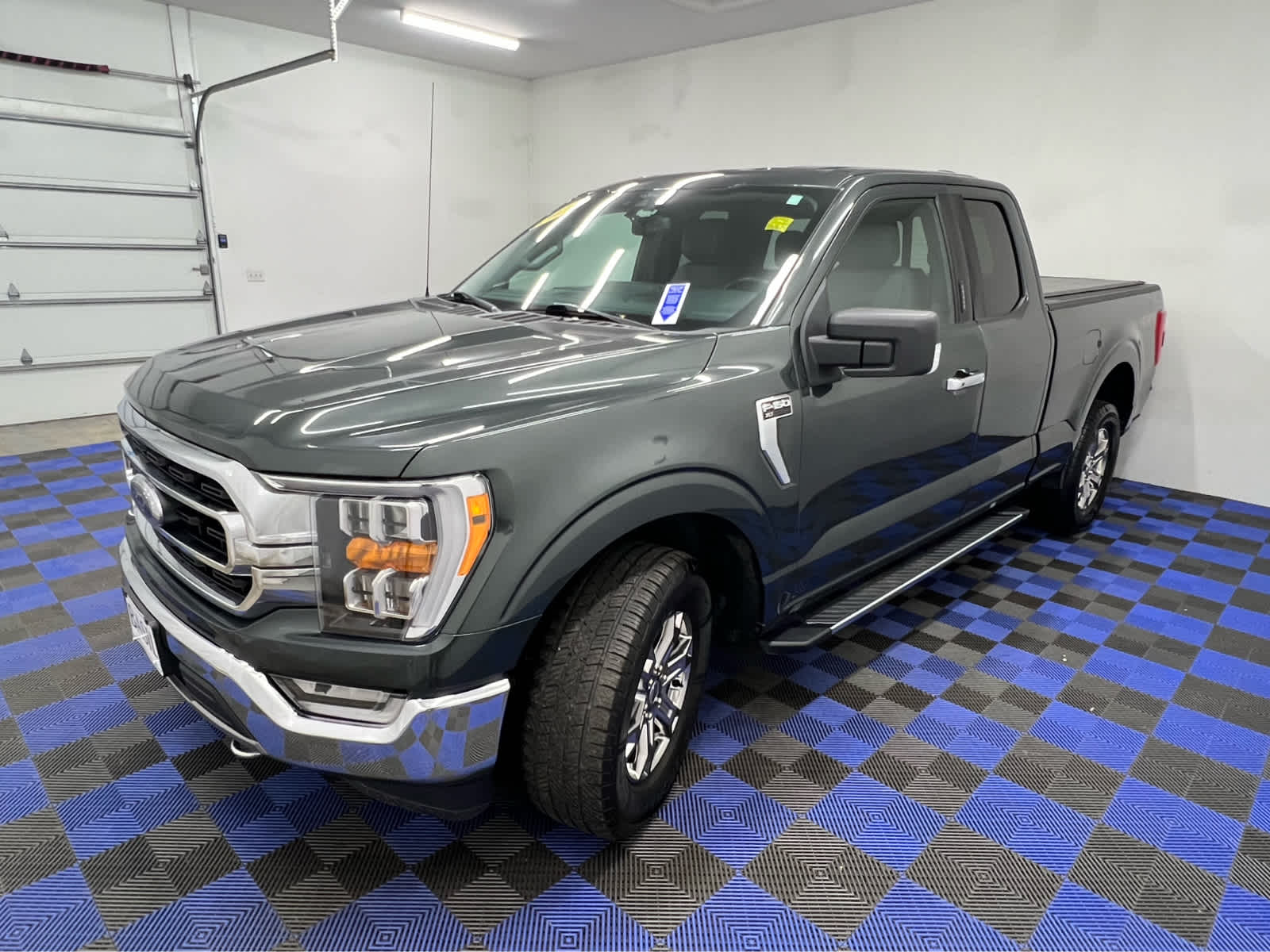 2021 Ford F-150 XLT photo 3