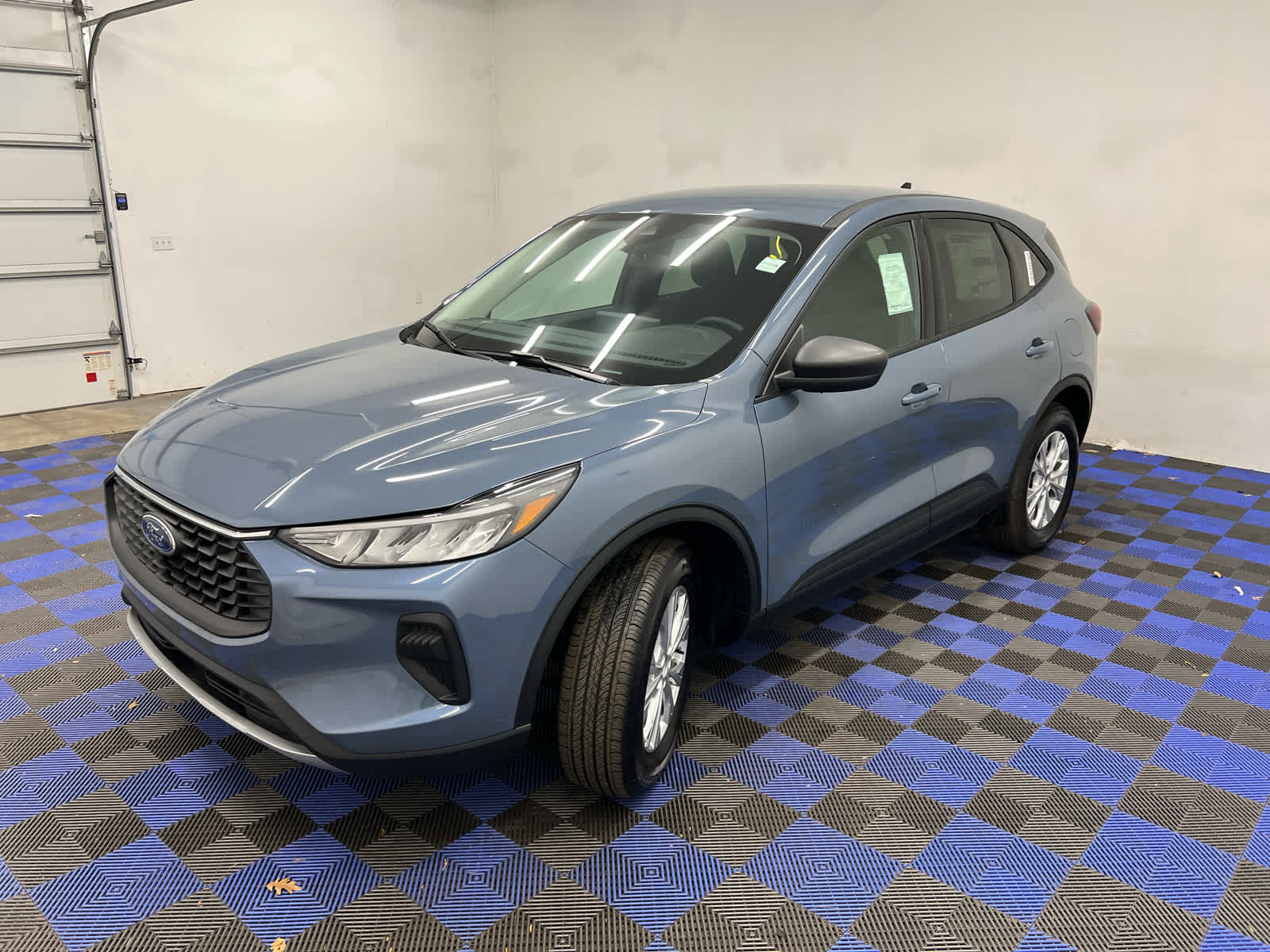 2025 Ford Escape Active photo 3