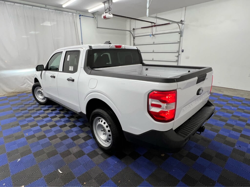 New 2025 Ford Maverick XL FWD Supercrew FWD SuperCrew