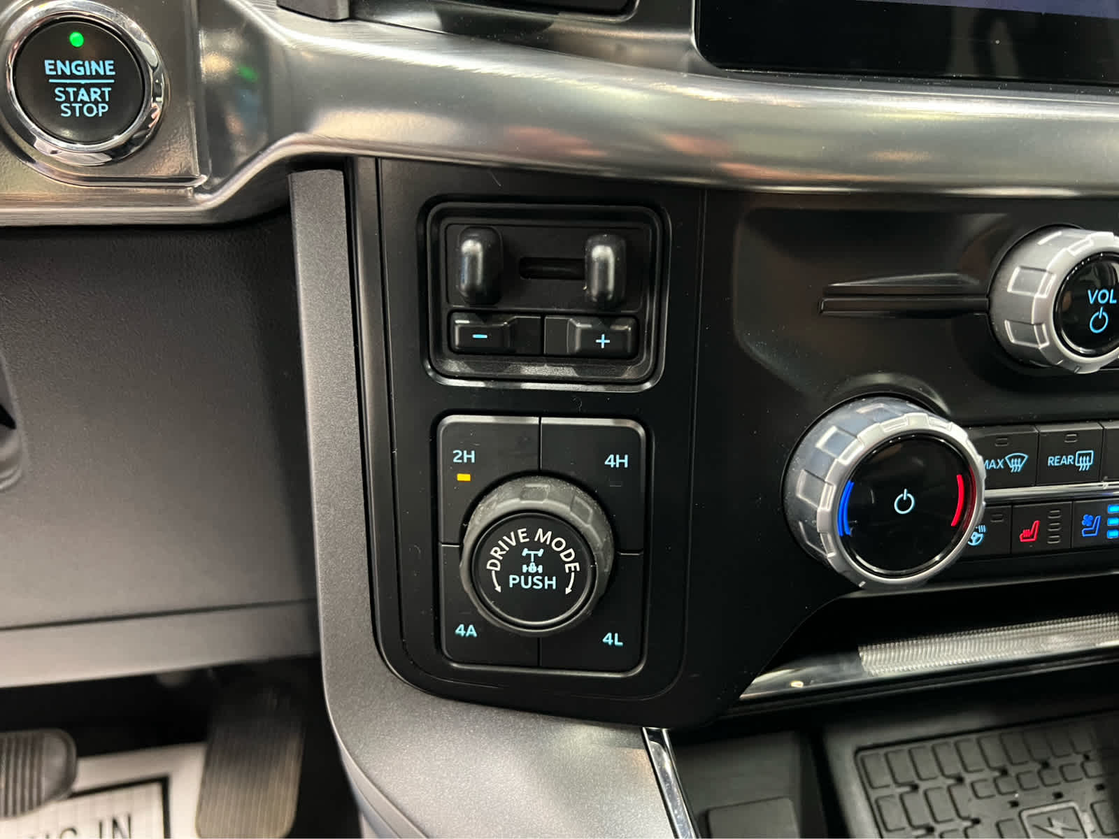 2023 Ford F-150 Lariat - Photo 29
