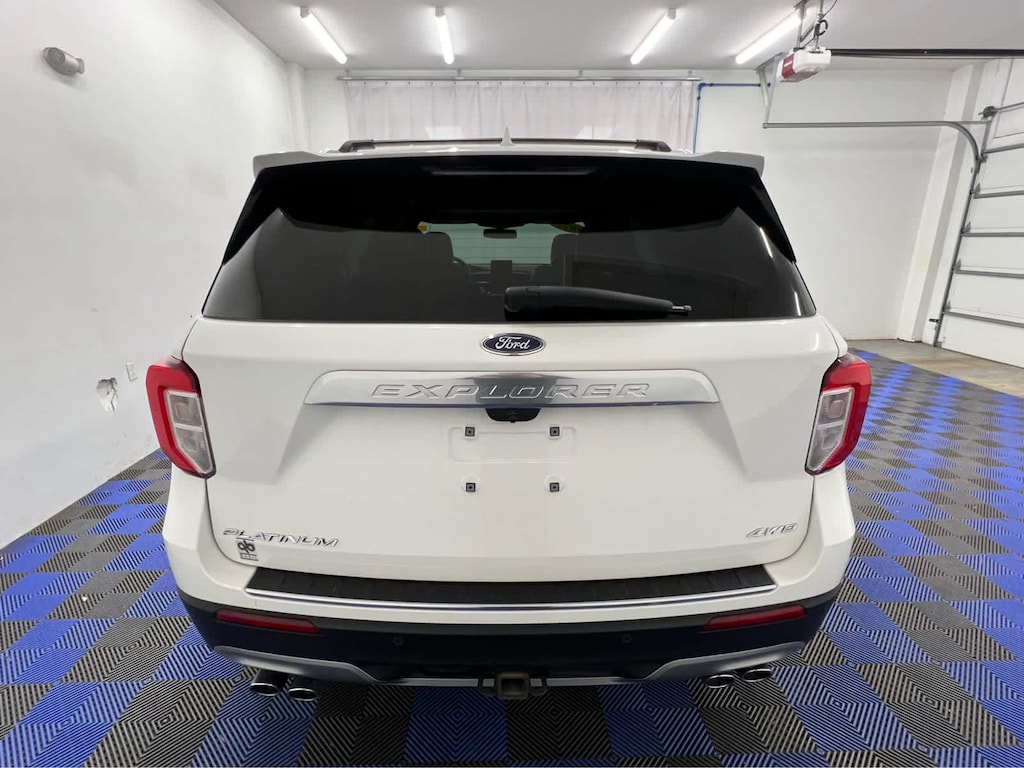2021 Ford Explorer Platinum photo 4