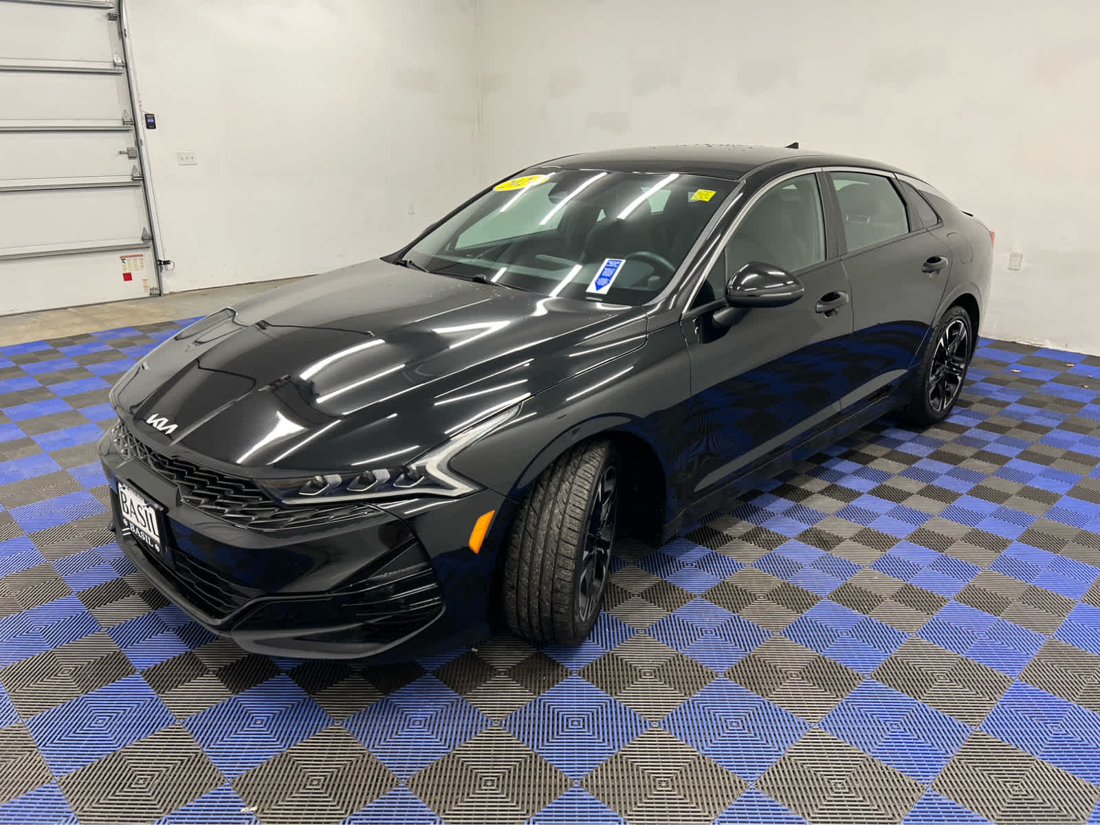 2024 Kia K5 GT-Line photo 3