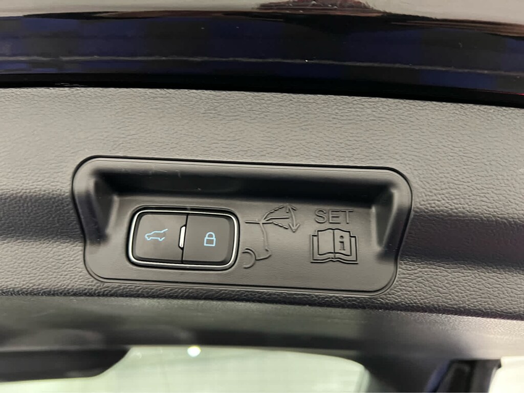 Used 2023 Ford Explorer XLT SUV