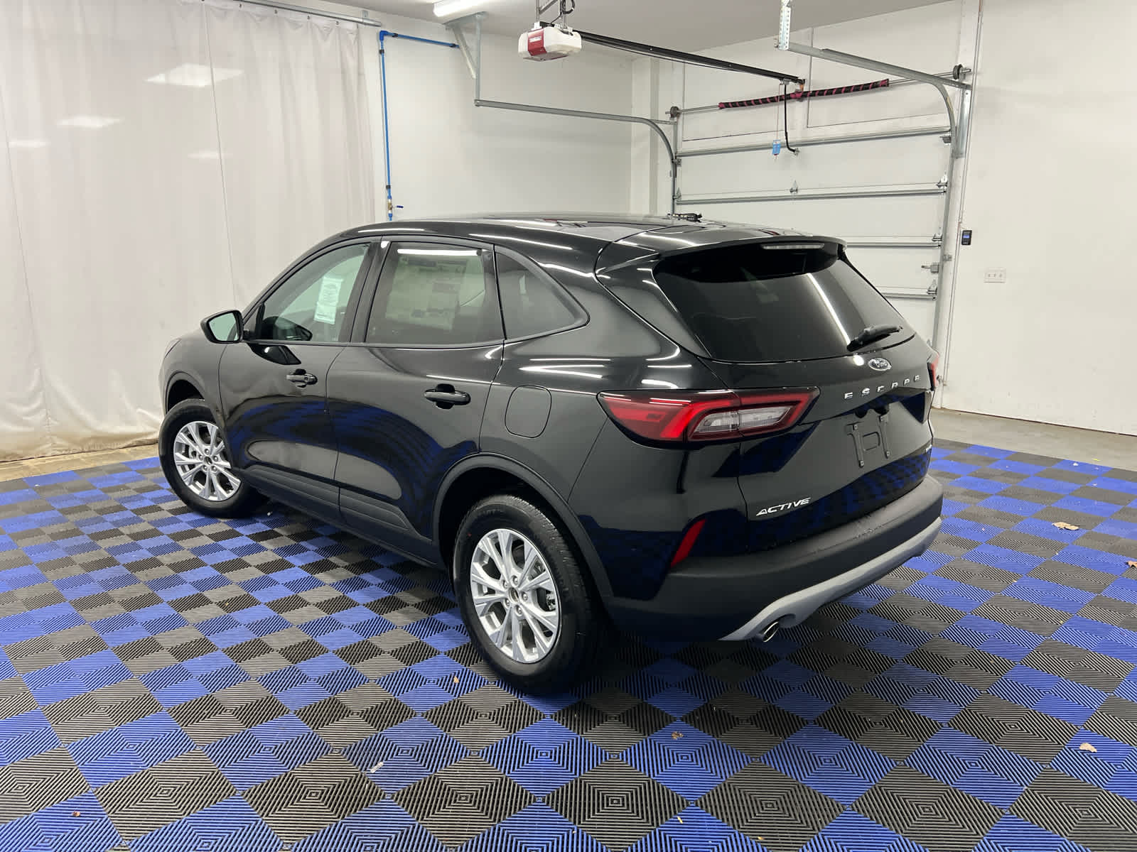 2025 Ford Escape Active photo 4