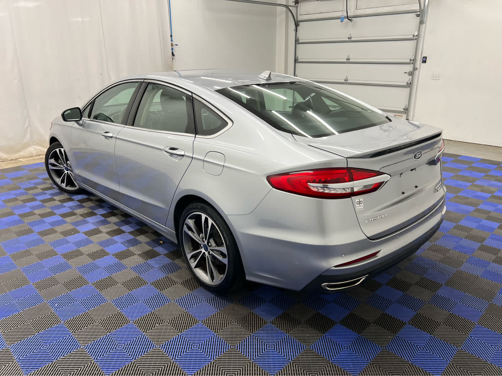 2020 Ford Fusion Titanium photo 4