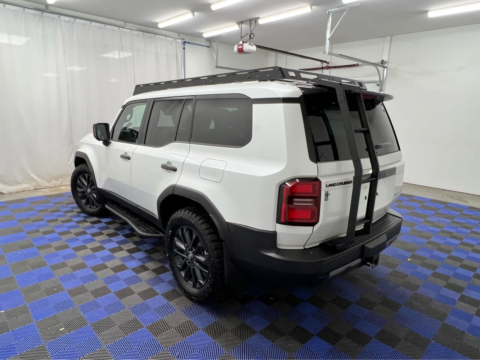 2025 Toyota Land Cruiser photo 4