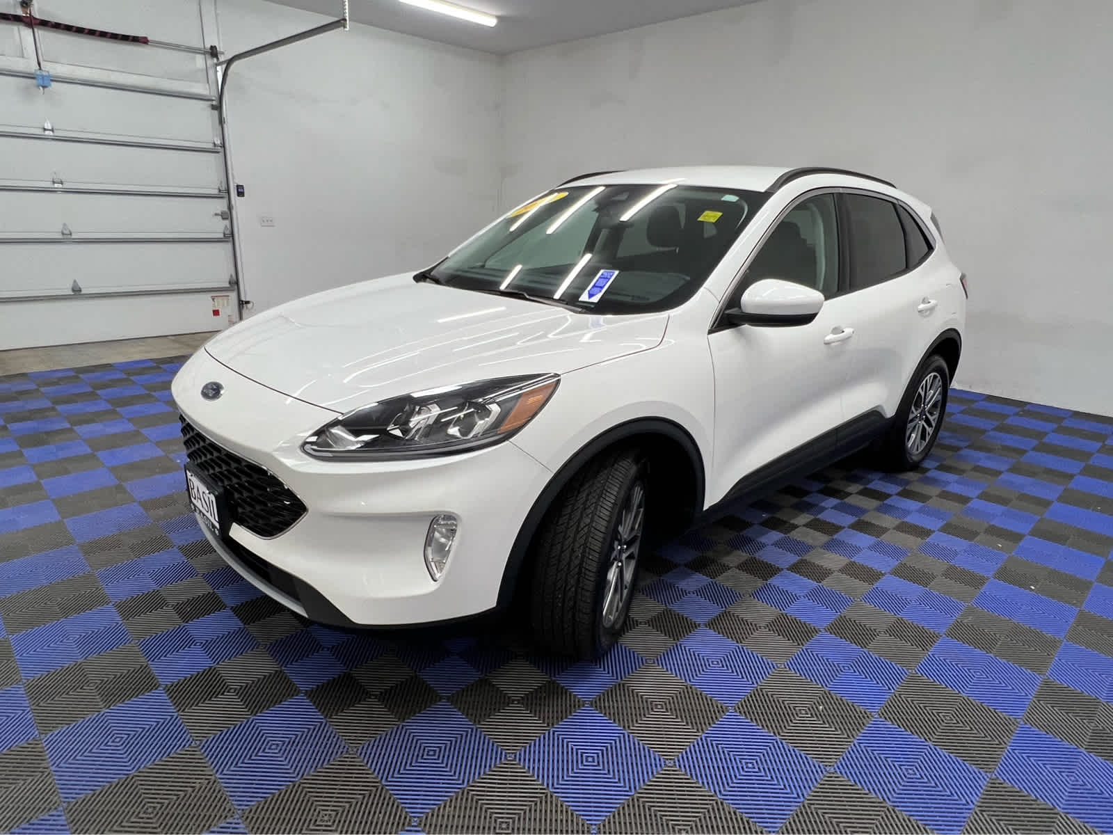 2022 Ford Escape SEL photo 3