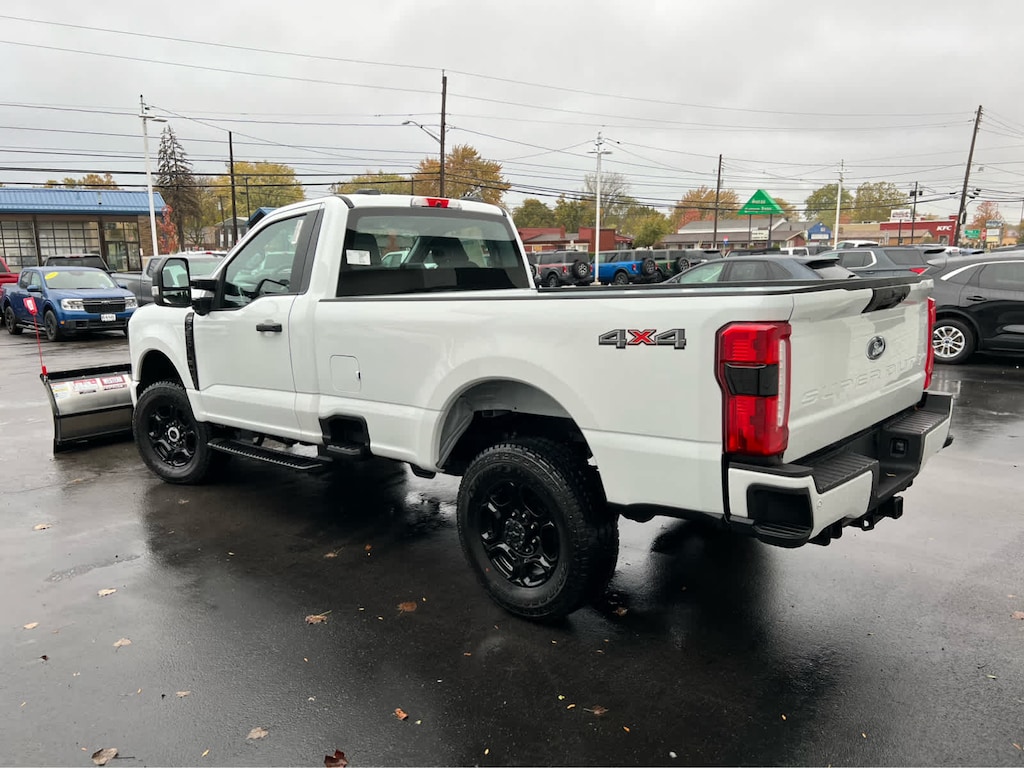 New 2025 Ford Super Duty F-350 SRW XL 4WD Reg Cab 8 Box 4WD Reg Cab 8 Box