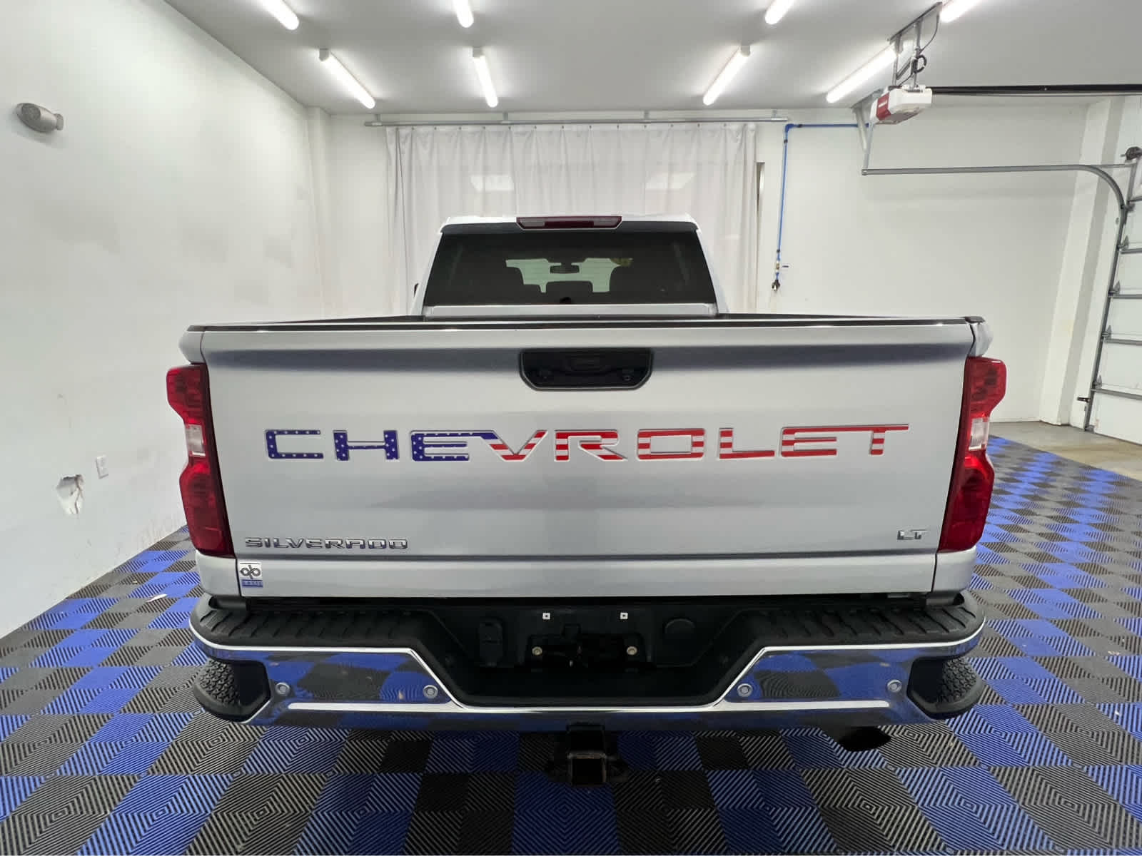 2021 Chevrolet Silverado 2500HD LT photo 2