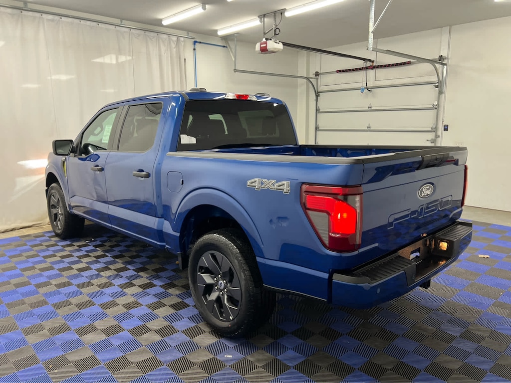 New 2025 Ford F-150 STX 4WD Supercrew 5.5 Box 4WD SuperCrew 5.5 Box