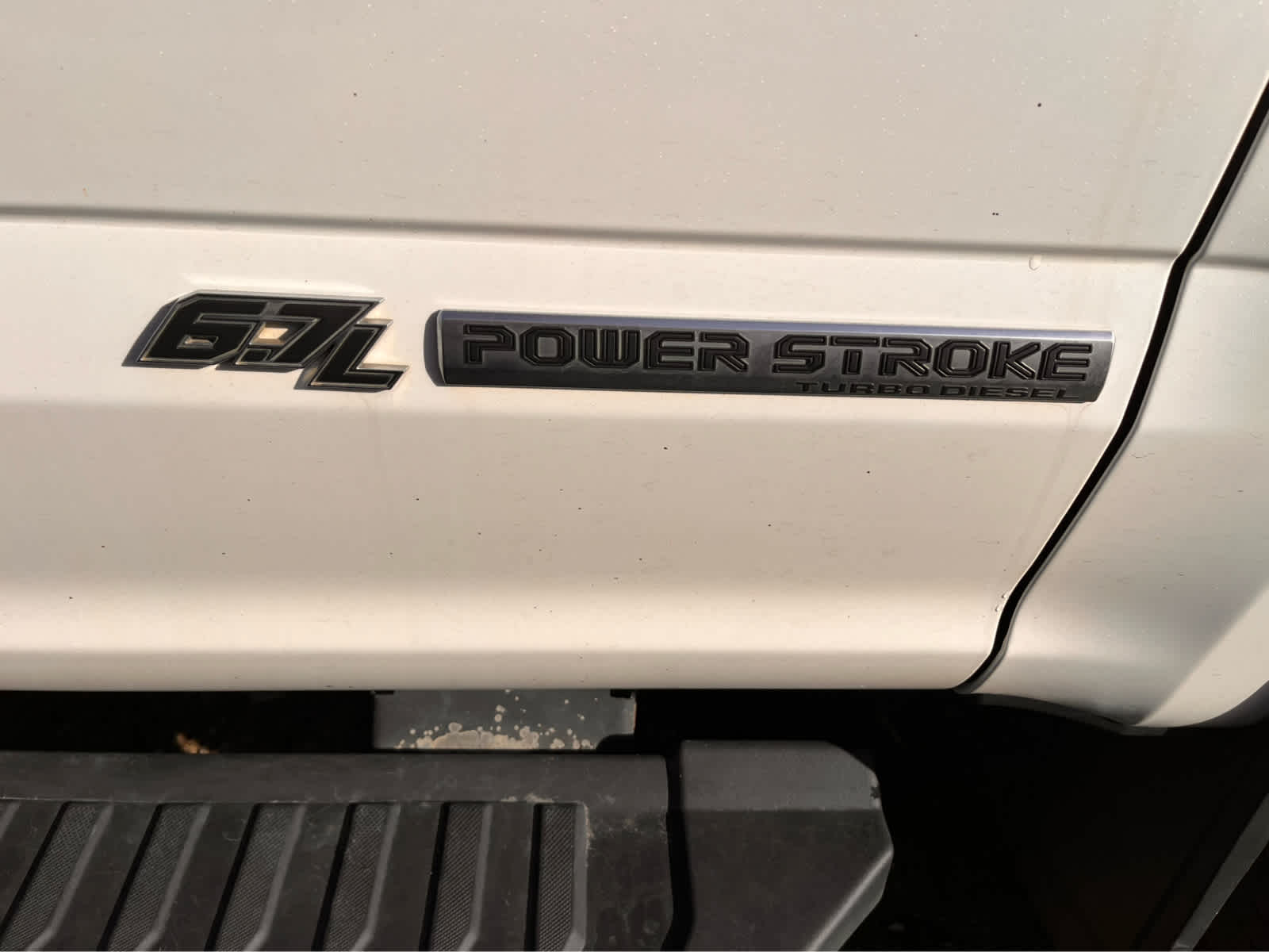 2022 Ford F-250 Lariat photo 2