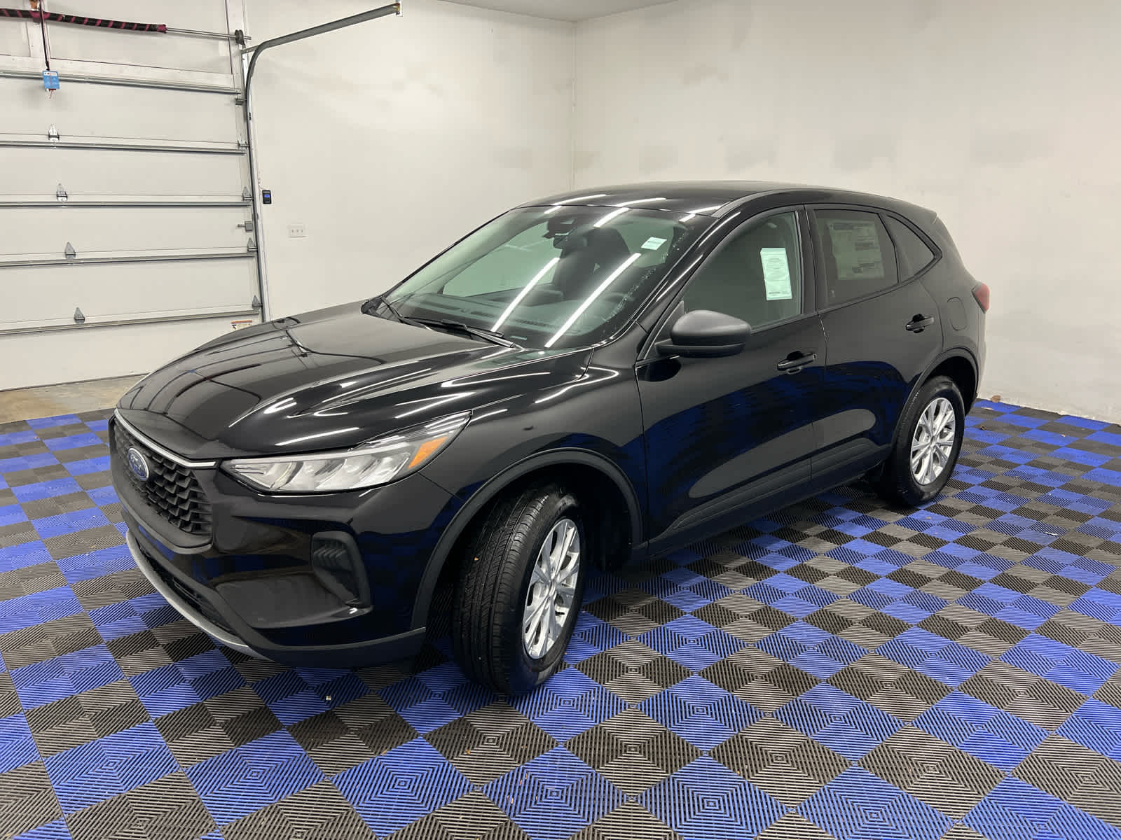 2025 Ford Escape Active photo 3