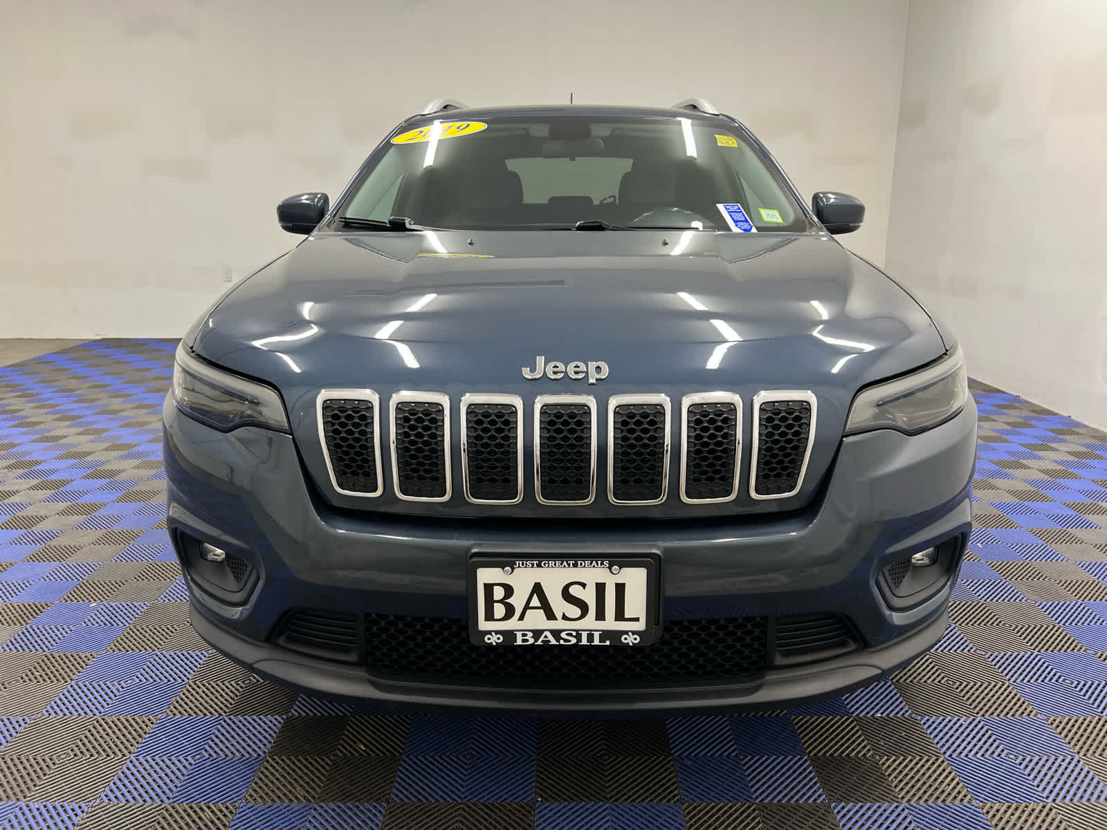 Used 2019 Jeep Cherokee Latitude Plus with VIN 1C4PJMLB8KD419127 for sale in Niagara Falls, NY