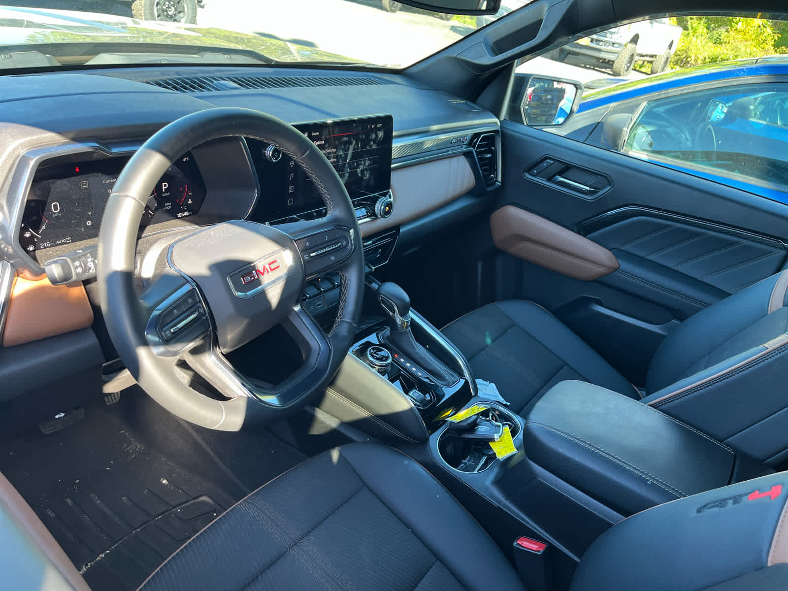 2024 Gmc Canyon AT4 photo 4