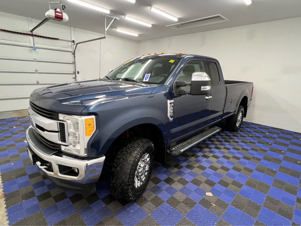 Used 2017 Ford Super Duty F-250 SRW XLT 4WD Supercab 8 Box Truck Super Cab