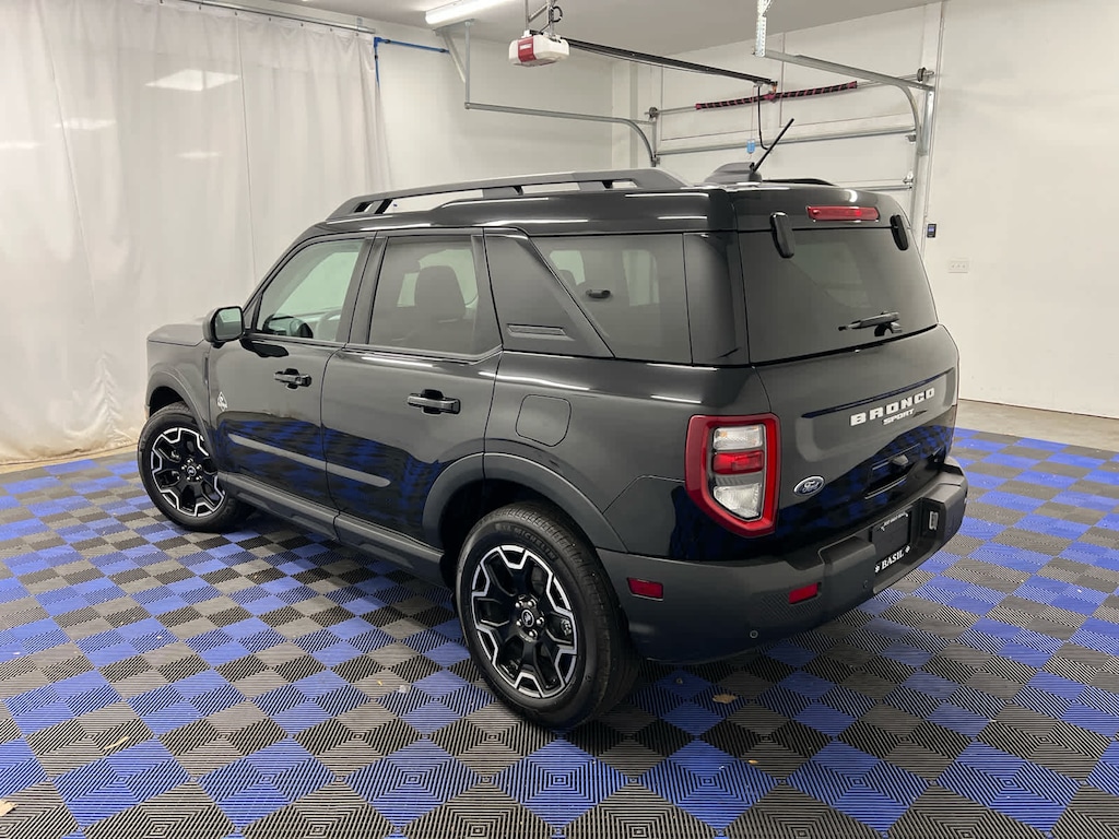 New 2025 Ford Bronco Sport Outer Banks 4x4