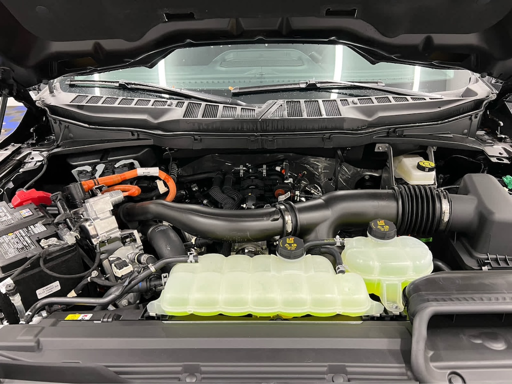 New 2025 Ford F-150 XLT TRUCK